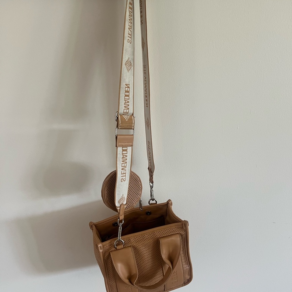 Steve Madden Brown Crossbody Bag Minimalist Design